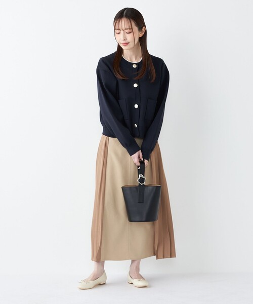 SHIPS Colors(シップス カラーズ)の「SHIPS Colors:〈手洗い可能〉プリーツ コンビ スカート(スカート・レディース・ダークグレー/ベージュ/ブラウン・SMALL/MEDIUM)」の8枚目の写真