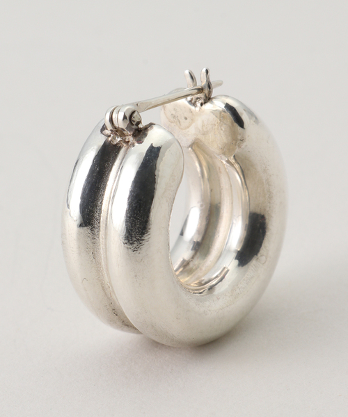 FRAMeWORK（フレームワーク）の「GIGI/ジジ luna double earrings（ピアス（両耳用）・レディース・シルバー・FREE）」の5枚目の写真