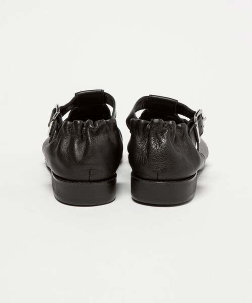 BEAUTY&YOUTH UNITED ARROWS（ビューティーアンドユースユナイテッドアローズ）の「ギャザー グルカサンダル（サンダル・レディース・オフホワイト/ブラック・36/37/38）」の5枚目の写真