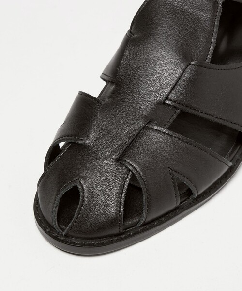 BEAUTY&YOUTH UNITED ARROWS（ビューティーアンドユースユナイテッドアローズ）の「ギャザー グルカサンダル（サンダル・レディース・オフホワイト/ブラック・36/37/38）」の8枚目の写真