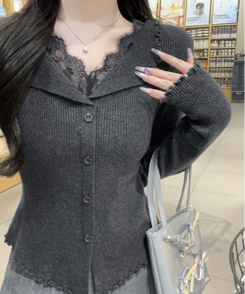 kirakiraShop(キラキラショップ)の「レース レイヤード 襟付き リブ ニット トップス(ニット/セーター・レディース・ブラック/ベージュ/チャコール/ホワイト/ブラウン・FREE)」の12枚目の写真