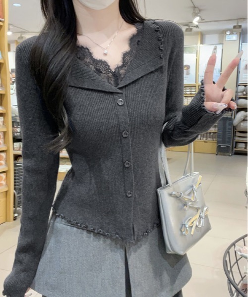 kirakiraShop(キラキラショップ)の「レース レイヤード 襟付き リブ ニット トップス(ニット/セーター・レディース・ブラック/ベージュ/チャコール/ホワイト/ブラウン・FREE)」の14枚目の写真