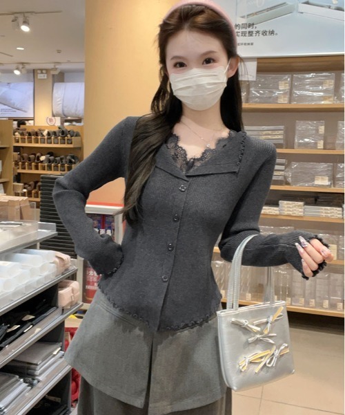 kirakiraShop(キラキラショップ)の「レース レイヤード 襟付き リブ ニット トップス(ニット/セーター・レディース・ブラック/ベージュ/チャコール/ホワイト/ブラウン・FREE)」の15枚目の写真