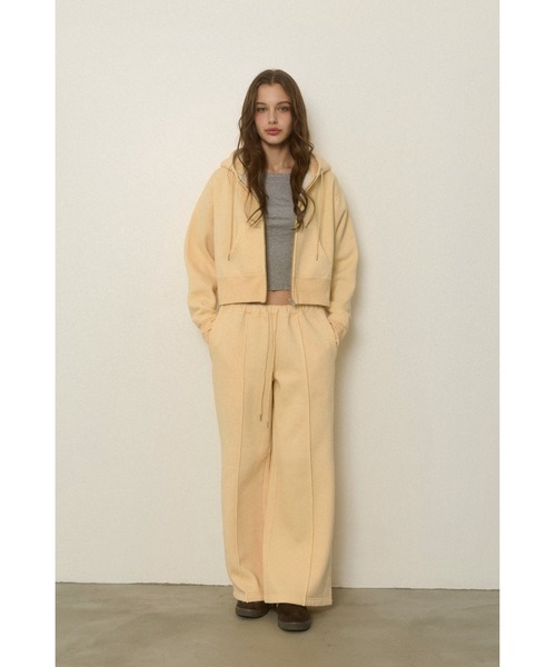 ALEXIA STAM（アリシアスタン）の「Wellness Logo Sweat Pants /ウェルネス ロゴスウェットパンツ（スウェットパンツ・レディース・グレー/イエロー/ピンク・S/M）」の3枚目の写真