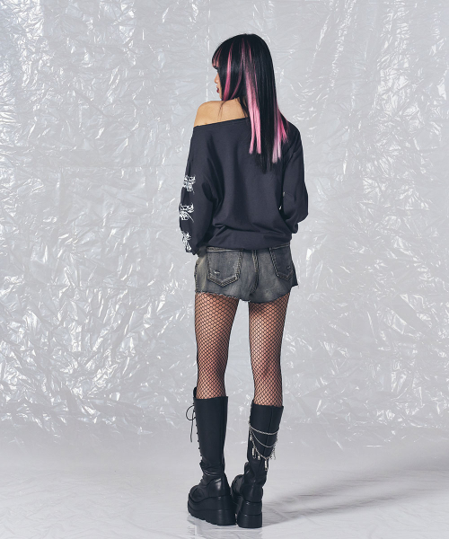 SCHISM INDUCING(スキズムインデューシング)の「EMO OFF SHOULDER LS TEE CHARCOAL(Tシャツ/カットソー・レディース・その他・FREE)」の11枚目の写真