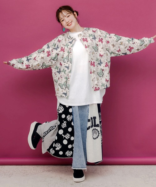 ScoLar(スカラー)の「153752:蝶総柄カーディガン(シャツ/ブラウス・レディース・アイボリー・M)」の6枚目の写真