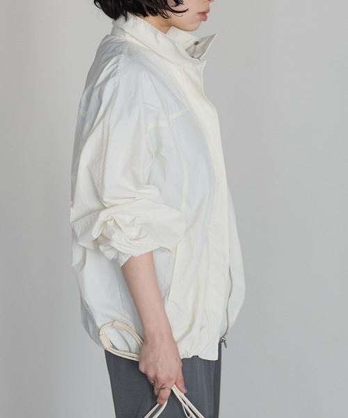 r.（アールドット）の「スタンドカラー　ブルゾン（ブルゾン・レディース・ブラック/ホワイト/ベージュ・FREE）」の7枚目の写真