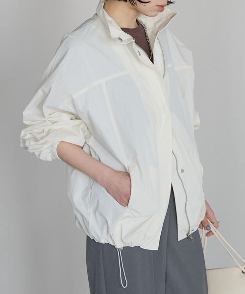 r.（アールドット）の「スタンドカラー　ブルゾン（ブルゾン・レディース・ブラック/ホワイト/ベージュ・FREE）」の8枚目の写真