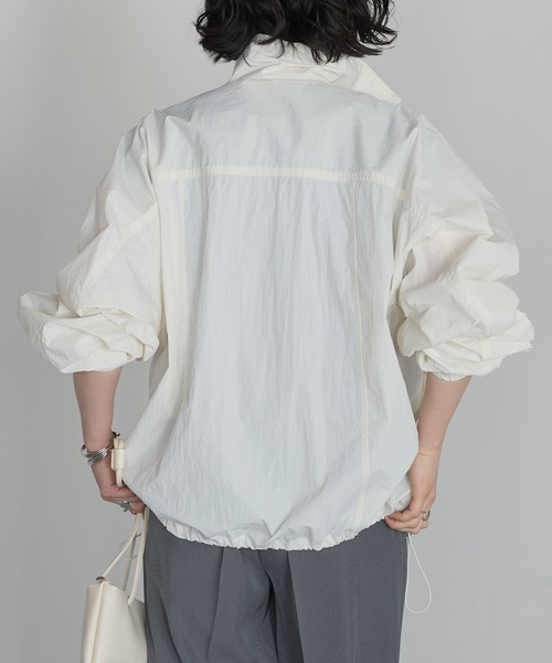 r.（アールドット）の「スタンドカラー　ブルゾン（ブルゾン・レディース・ブラック/ホワイト/ベージュ・FREE）」の11枚目の写真