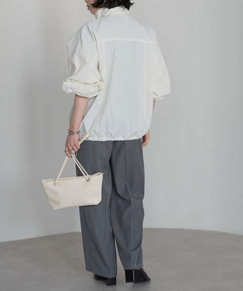 r.（アールドット）の「スタンドカラー　ブルゾン（ブルゾン・レディース・ブラック/ホワイト/ベージュ・FREE）」の17枚目の写真