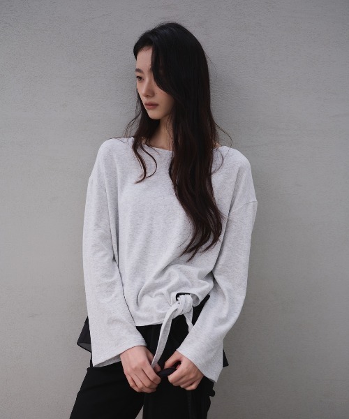 GENERAL IDEA(ジェネラルアイデア)の「【GENERAL IDEA】タイアップルーズボートネック長袖Tシャツ / Tie-Up Loose-Fit Boat Neck T-Shirt(Tシャツ/カットソー・レディース・ブラック/ライトグレー/アイボリー・L/M/S)」の1枚目の写真