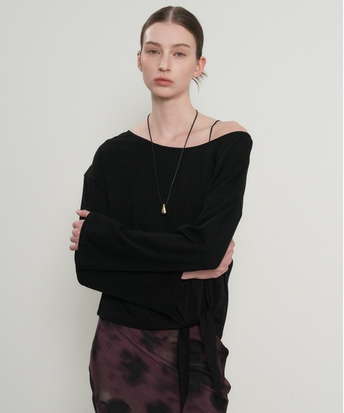 GENERAL IDEA(ジェネラルアイデア)の「【GENERAL IDEA】タイアップルーズボートネック長袖Tシャツ / Tie-Up Loose-Fit Boat Neck T-Shirt(Tシャツ/カットソー・レディース・ブラック/ライトグレー/アイボリー・L/M/S)」の3枚目の写真