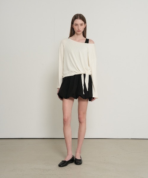 GENERAL IDEA(ジェネラルアイデア)の「【GENERAL IDEA】タイアップルーズボートネック長袖Tシャツ / Tie-Up Loose-Fit Boat Neck T-Shirt(Tシャツ/カットソー・レディース・ブラック/ライトグレー/アイボリー・L/M/S)」の7枚目の写真