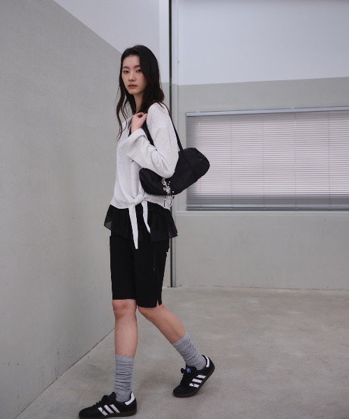 GENERAL IDEA(ジェネラルアイデア)の「【GENERAL IDEA】タイアップルーズボートネック長袖Tシャツ / Tie-Up Loose-Fit Boat Neck T-Shirt(Tシャツ/カットソー・レディース・ブラック/ライトグレー/アイボリー・L/M/S)」の22枚目の写真