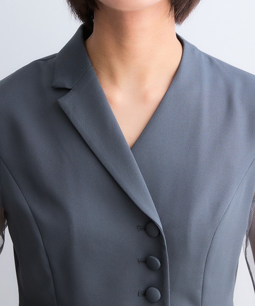 Callarus(カラルス)の「アシメテーラードデザインブラウス+チュールレイヤードデザインパンツセットアップドレス〔Callarus〕(パンツドレス・レディース・ブラウン/チャコール/ブラック・M/L/LL/3L)」の7枚目の写真