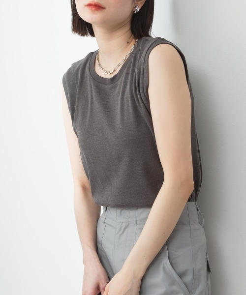 aity(アイティ)の「M-4L ラウンドネックノースリーブトップス 夏服(タンクトップ・レディース・ブラック/グレイッシュベージュ/カーキ/チャコールグレー/杢グレー/オフホワイト・M/L/LL/3L/4L)」の3枚目の写真