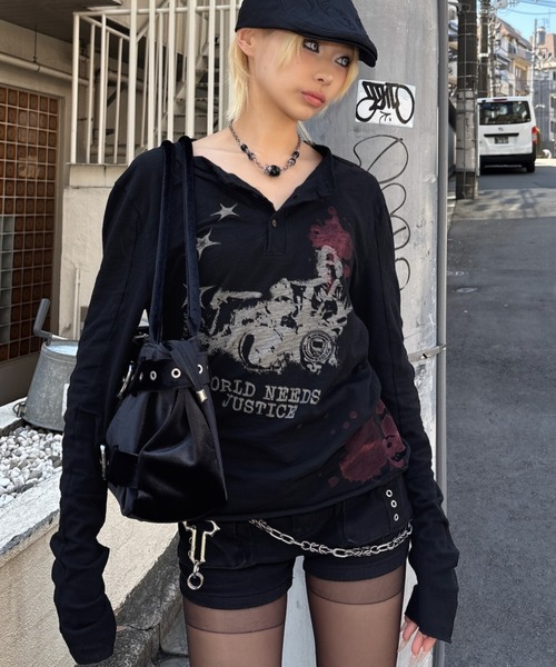 Never mind the XU(ネバーマインドザエックスユー)の「【Never mind the XU】paint graphic henley long sleeve / 【ネバーマインド ザ エックスユー】ペイントグラフィックヘンリーロンT <着用動画あり>(Tシャツ/カットソー・メンズ・ホワイト/ブラック・M)」の2枚目の写真