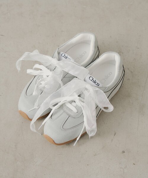 Chico（チコ）の「シアーリボンインソールスニーカー（スニーカー・レディース・ブルー/アイボリー・SMALL/LARGE/MEDIUM）」の3枚目の写真
