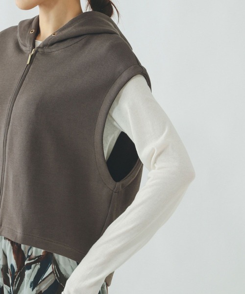 GLOBAL WORK（グローバルワーク）の「WフェイスZIPベスト/642810（ベスト・レディース・ブラック/モカ・MEDIUM/LARGE）」の14枚目の写真