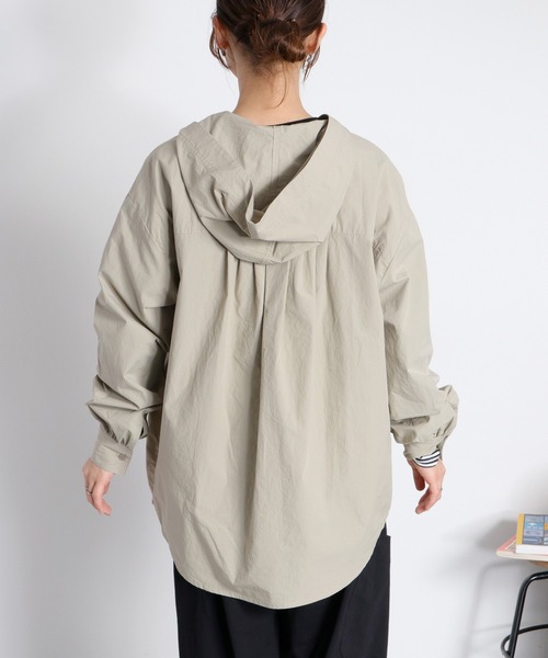 cepo（セポ）の「レースアップフードシャツ（シャツ/ブラウス・レディース・ベージュ/オフホワイト/オリーブ・M）」の4枚目の写真