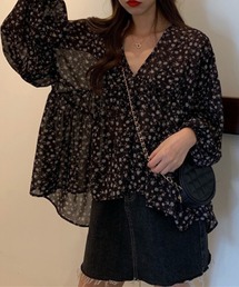 小花柄シアーギャザーブラウス