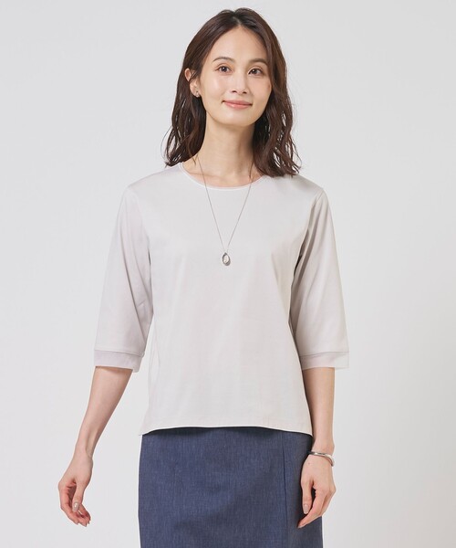 J.PRESS Ladies(J.プレス レディス)の「【シーンレスに活躍】スムースジャージー カットソー(Tシャツ/カットソー・レディース・ホワイト系/ライトイエロー系/ライトグレー系/ブラック系・SMALL)」の1枚目の写真