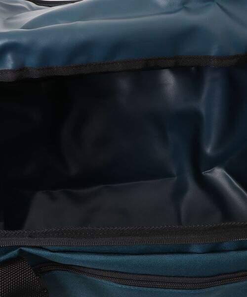 L.L.Bean(エルエルビーン)の「アドベンチャー・ダッフル、ミディアム 35L(ボストンバッグ・レディース・ブルーグリーン/レッド系/ネイビー/ブラック/グリーン・ONE SIZE)」の13枚目の写真