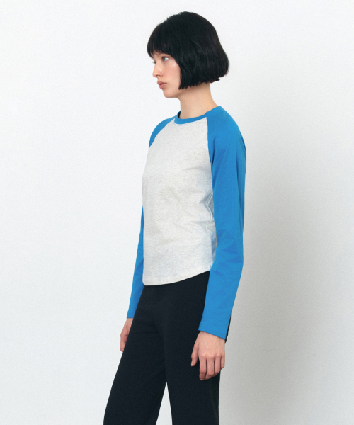 SIYAZU(シヤジュ)の「SITP5244 スリムラグラン配色Tシャツ_Blue(Tシャツ/カットソー・レディース・ブルー・ONE)」の3枚目の写真