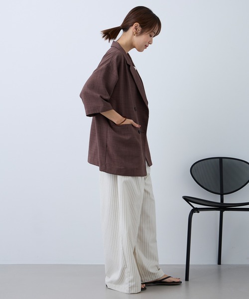 Aunely（オーネリー）の「【Aunely】すぐサラ リネンタッチ ひんやり 半袖 シャツジャケット / マシンウォッシャブル ＜YOSOOIシリーズ＞（テーラードジャケット・レディース・ブラック/ライトベージュ/ブラウン/ネイビー/ネイビー系/グレー・L/M）」の12枚目の写真