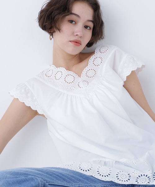 N.(N. Natural Beauty Basic)(エヌエヌナチュラルビューティーベーシック)の「コットン刺繍ブラウス(シャツ/ブラウス・レディース・ブラック/オフホワイト/レッド/ピンク・フリ-)」の1枚目の写真