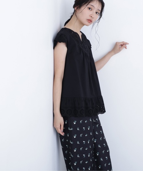 N.(N. Natural Beauty Basic)(エヌエヌナチュラルビューティーベーシック)の「コットン刺繍ブラウス(シャツ/ブラウス・レディース・ブラック/オフホワイト/レッド/ピンク・フリ-)」の21枚目の写真