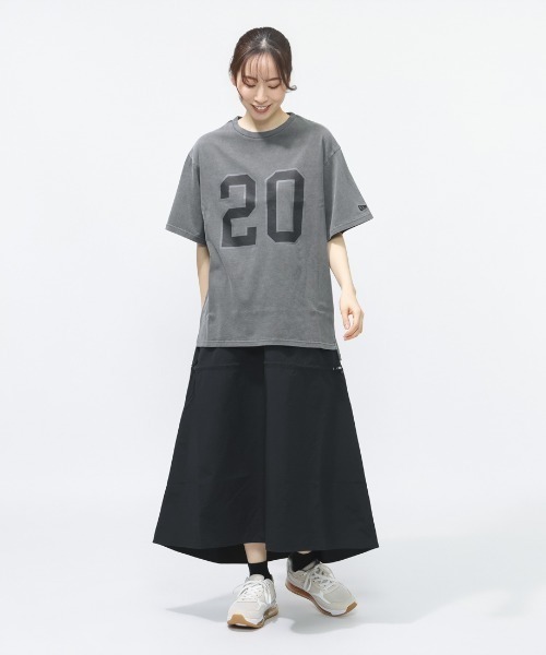 NEW ERA(ニューエラ)の「ニューエラ WS SS OS GARMENT DYE CT TEE CHA(Tシャツ/カットソー・レディース・チャコールグレー・M/S)」の3枚目の写真