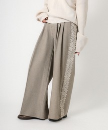 Floran（フローラン）の「ストレッチサイドレースパンツ（スラックス）」