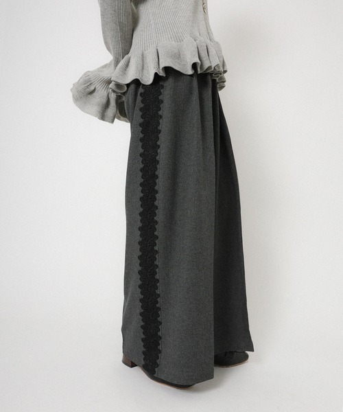 Floran（フローラン）の「ストレッチサイドレースパンツ（スラックス・レディース・ベージュ/グレー/ブラック・FREE）」の2枚目の写真