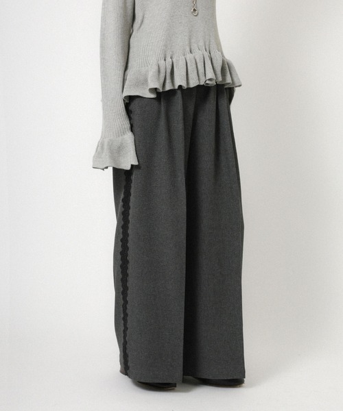 Floran（フローラン）の「ストレッチサイドレースパンツ（スラックス・レディース・ベージュ/グレー/ブラック・FREE）」の12枚目の写真