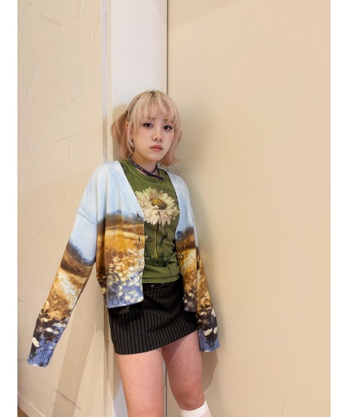 Desigual(デシグアル)の「風景画プリントボタンカーディガン(カーディガン/ボレロ・レディース・ブルー・S/M/XS/L/XL)」の4枚目の写真