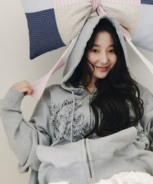 CELITAILS（セリテールズ）の「CELI FRILL HOODIE ZIP-UP_MELANGE（パーカー）」