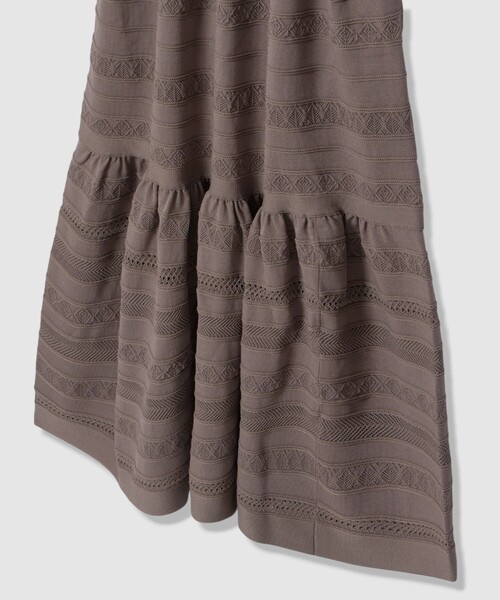 ANAYI（アナイ）の「【セットアップ対応商品】ニッティングレースティアード ワンピース（ワンピース・レディース・モカ/ブラック・38/36）」の11枚目の写真