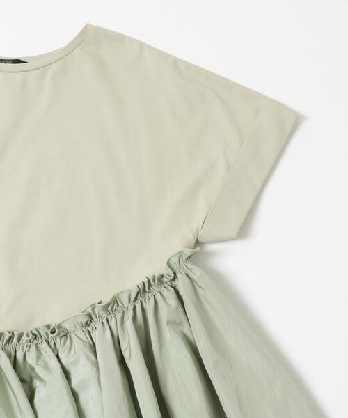 URBAN RESEARCH ROSSO WOMEN（アーバンリサーチ　ロッソ）の「タフタドッキングティアードTEEブラウス（Tシャツ/カットソー・レディース・ブラック/ライトカーキ/オフホワイト・FREE）」の14枚目の写真