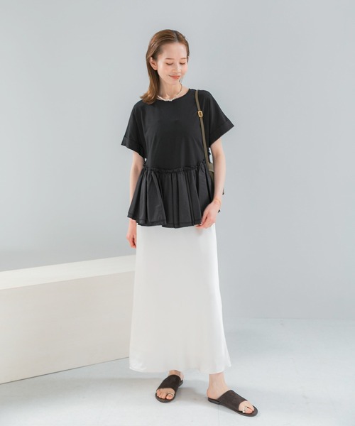 URBAN RESEARCH ROSSO WOMEN(アーバンリサーチ ロッソ)の「タフタドッキングティアードTEEブラウス(Tシャツ/カットソー・レディース・ブラック/ライトカーキ/オフホワイト・FREE)」の13枚目の写真