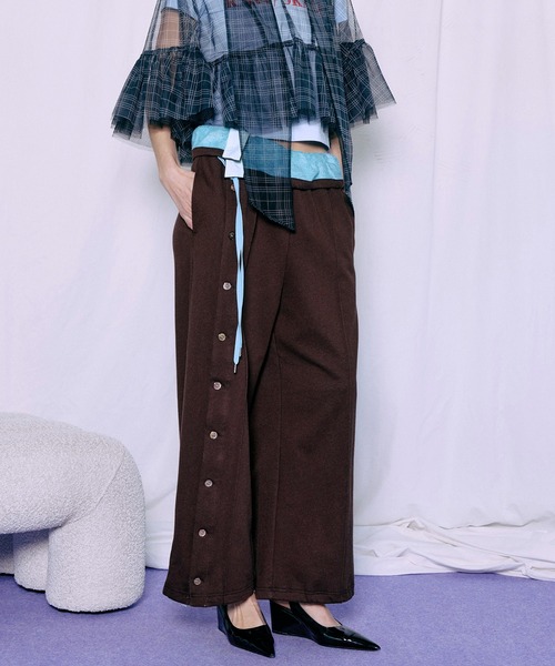 MAISON SPECIAL(メゾンスペシャル)の「Button Slit Turn-Back Sweat Pants/ボタンスリットターンバックスウエットパンツ(スウェットパンツ・レディース・ブラウン/ホワイト/グレー/ブラック・38/36)」の22枚目の写真