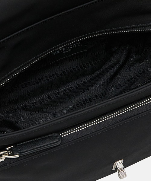 METROCITY（メトロシティ）の「[26SS]クロスバック ミディアム（ボディバッグ/ウエストポーチ・レディース・ブラック・FREE）」の3枚目の写真