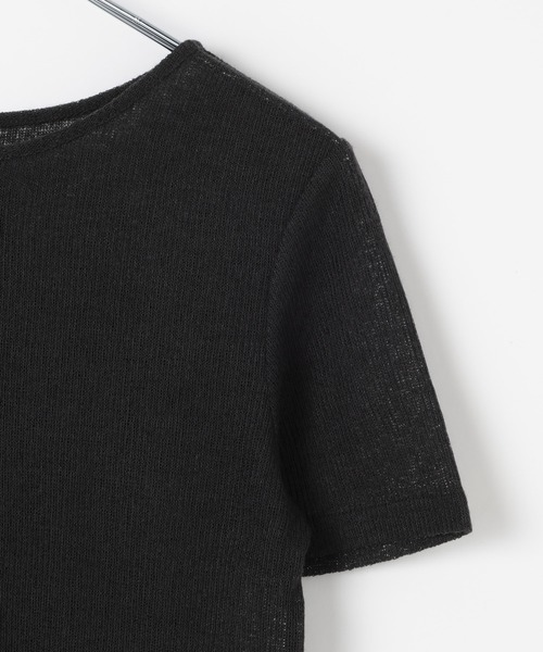PAGEBOY（ページボーイ）の「フローズンヘンリープルオーバーショートスリーブ【そのままでも重ねて着ても使える】（Tシャツ/カットソー・レディース・グレー/オフホワイト/レッド/ブラック/ブルー/ブラウン・FREE）」の15枚目の写真