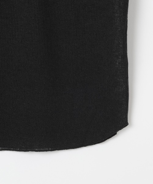 PAGEBOY（ページボーイ）の「フローズンヘンリープルオーバーショートスリーブ【そのままでも重ねて着ても使える】（Tシャツ/カットソー・レディース・グレー/オフホワイト/レッド/ブラック/ブルー/ブラウン・FREE）」の16枚目の写真
