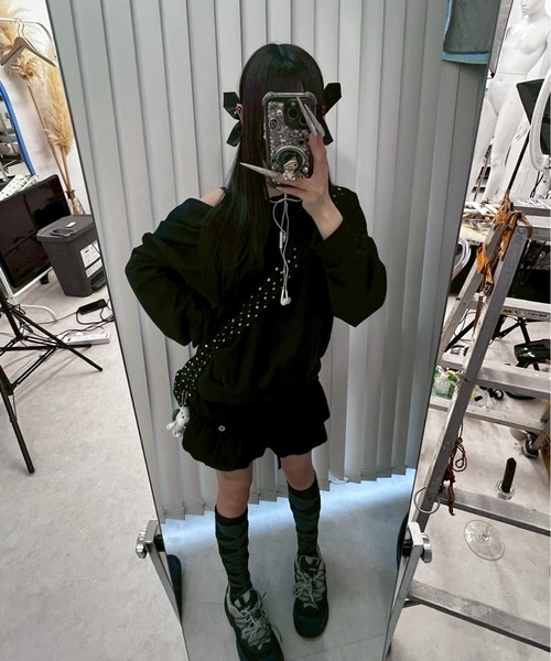 Never mind the XU / Chikashitsu+(ネバーマインド ザ エックスユー / チカシツプラス)の「【nmtc+】border culotte skirt / 【エヌエムティーシープラス】ボーダーキュロットスカート <着用動画あり>(スカート・レディース・グレー/ブラック・ONE SIZE)」の6枚目の写真