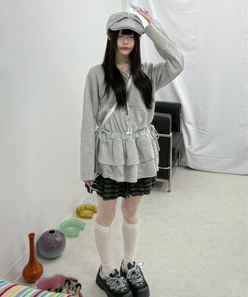 Never mind the XU / Chikashitsu+(ネバーマインド ザ エックスユー / チカシツプラス)の「【nmtc+】border culotte skirt / 【エヌエムティーシープラス】ボーダーキュロットスカート <着用動画あり>(スカート・レディース・グレー/ブラック・ONE SIZE)」の15枚目の写真
