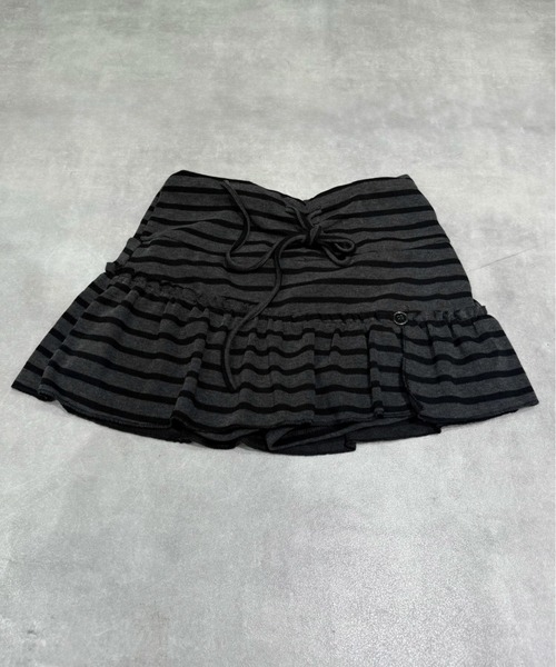 Never mind the XU / Chikashitsu+(ネバーマインド ザ エックスユー / チカシツプラス)の「【nmtc+】border culotte skirt / 【エヌエムティーシープラス】ボーダーキュロットスカート <着用動画あり>(スカート・レディース・グレー/ブラック・ONE SIZE)」の21枚目の写真
