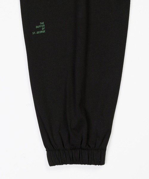 The DUFFER of ST.GEORGE（ザダファーオブセントジョージ）の「8oz HEAVY WEIGHT COTTON 'GYM' EASY PANTS：セットアップ対応 ヘビーウェイト ジムパンツ / イージーパンツ / 8オンス / ルーズシルエット（スウェットパンツ・メンズ・ネイビー/ブルーグレー/ブラウン/スミクロ・MEDIUM/X-LARGE/LARGE）」の22枚目の写真