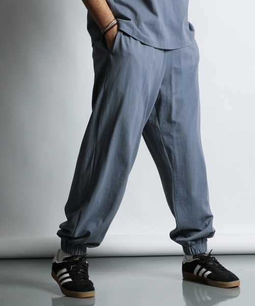 The DUFFER of ST.GEORGE（ザダファーオブセントジョージ）の「8oz HEAVY WEIGHT COTTON 'GYM' EASY PANTS：セットアップ対応 ヘビーウェイト ジムパンツ / イージーパンツ / 8オンス / ルーズシルエット（スウェットパンツ・メンズ・ネイビー/ブルーグレー/ブラウン/スミクロ・MEDIUM/X-LARGE/LARGE）」の7枚目の写真