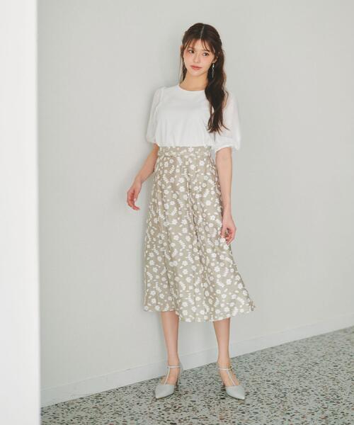 index(インデックス)の「【接触冷感/UVケア】シアーバルーンスリーブトップス《洗濯機OK》(Tシャツ/カットソー・レディース・サンドベージュ/チャコールグレー/オフホワイト/サックスブルー・42/40/38/36)」の5枚目の写真